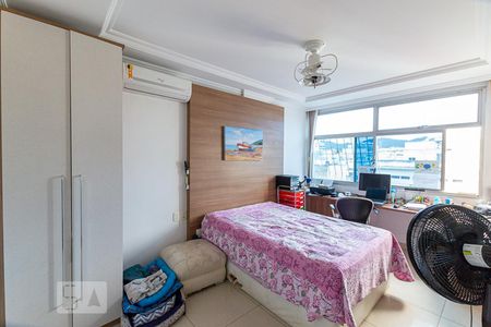 Apartamento à venda com 278m², 6 quartos e 2 vagas Apartamento à venda com 278m², 6 quartos e 2 vagasSuite