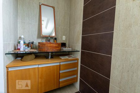 Apartamento à venda com 278m², 6 quartos e 2 vagas Apartamento à venda com 278m², 6 quartos e 2 vagasBanheiro da Suíte 4