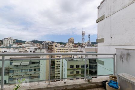 Apartamento à venda com 278m², 6 quartos e 2 vagas Apartamento à venda com 278m², 6 quartos e 2 vagasVista da Suíte 2