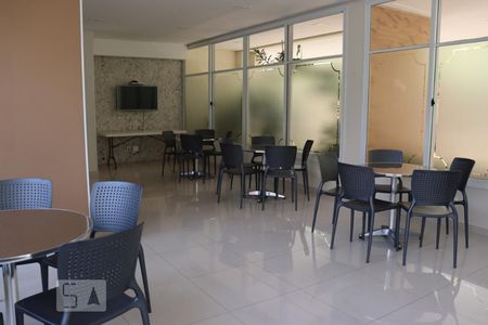 Apartamento para alugar com 60m², 2 quartos e 1 vagaÁrea comum - Salão de festas