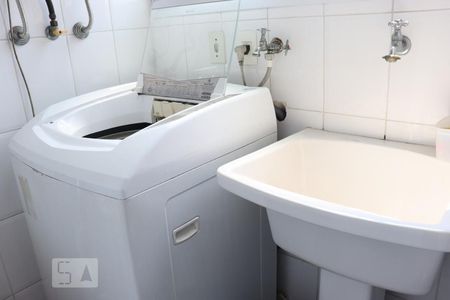 Apartamento para alugar com 60m², 2 quartos e 1 vagaÁrea de Serviço