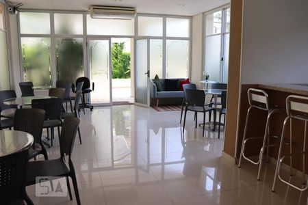 Apartamento para alugar com 60m², 2 quartos e 1 vagaÁrea comum - Salão de festas