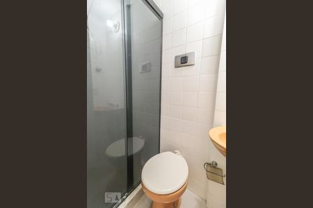 Banheiro Social de apartamento para alugar com 2 quartos, 74m² em Jacarepaguá, Rio de Janeiro