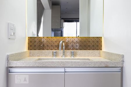 Apartamento para alugar com 74m², 1 quarto e 1 vaga Apartamento para alugar com 74m², 1 quarto e 1 vagaBanheiro 2