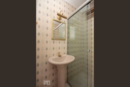 Apartamento para alugar com 65m², 2 quartos e sem vagaBanheiro