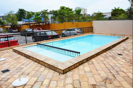 Apartamento à venda com 77m², 2 quartos e 1 vagaÁrea comum - Piscina