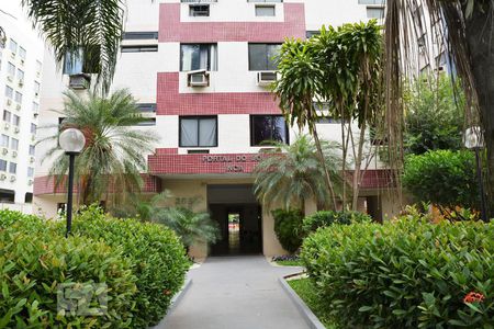 Apartamento à venda com 77m², 2 quartos e 1 vagaFachada do Prédio