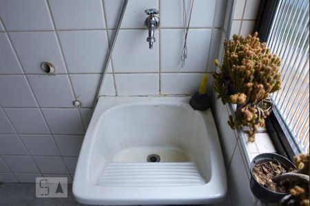 Apartamento à venda com 77m², 2 quartos e 1 vagaÁrea de Serviço - Torneira