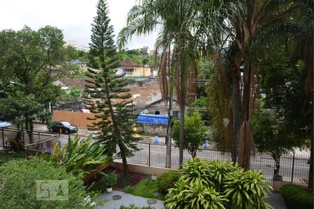 Apartamento à venda com 77m², 2 quartos e 1 vagaVista Suíte