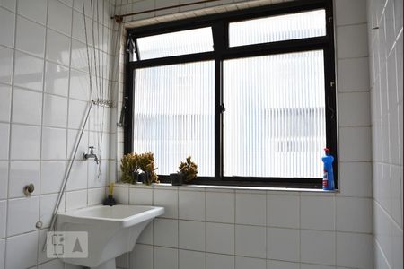 Apartamento à venda com 77m², 2 quartos e 1 vagaÁrea de Serviço