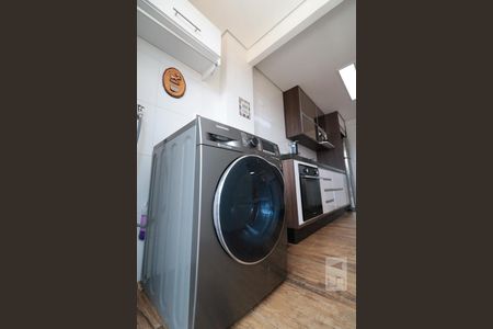 Apartamento à venda com 72m², 3 quartos e 1 vaga Apartamento à venda com 72m², 3 quartos e 1 vagaLavabo