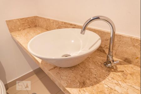 Pia  de apartamento para alugar com 1 quarto, 70m² em Jardim, Santo André