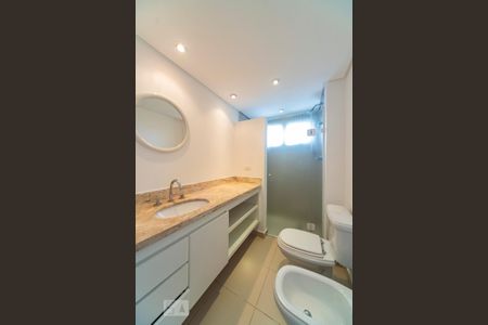Apartamento para alugar com 70m², 1 quarto e 2 vagas Apartamento para alugar com 70m², 1 quarto e 2 vagasBanheiro do Quarto