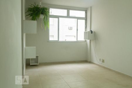 Apartamento para alugar com 2 quartos, 70m² em São Cristóvão, Rio de Janeiro