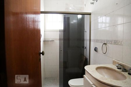 Casa à venda com 250m², 4 quartos e 1 vagaBanheiro 1