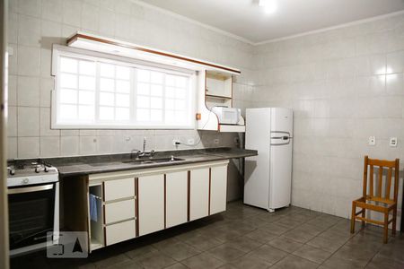 Casa à venda com 250m², 4 quartos e 1 vagaCozinha