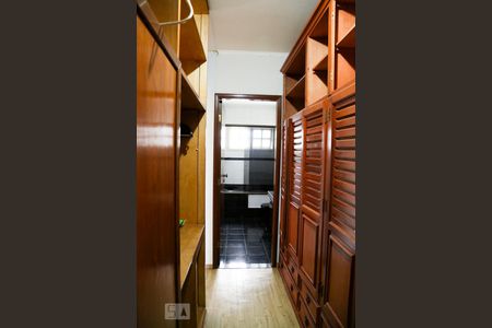 Casa à venda com 250m², 4 quartos e 1 vagaCloset da suíte