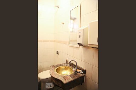 Casa à venda com 250m², 4 quartos e 1 vagaLavabo