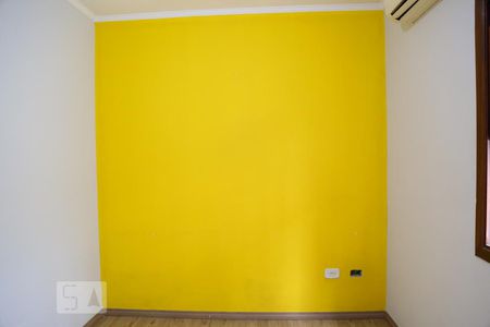 Quarto 2 de casa à venda com 4 quartos, 250m² em Cidade Vargas, São Paulo