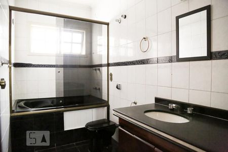 Casa à venda com 250m², 4 quartos e 1 vagaBanheiro da Suíte