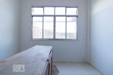 Quarto de apartamento à venda com 1 quarto, 70m² em Penha Circular, Rio de Janeiro