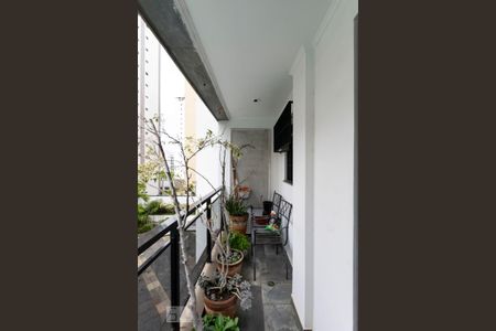 Apartamento à venda com 180m², 2 quartos e sem vagaQuarto 2 - Suíte/ Varanda