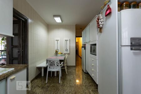 Apartamento à venda com 180m², 2 quartos e sem vagaCozinha