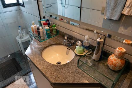 Apartamento à venda com 180m², 2 quartos e sem vagaBanheiro social 1