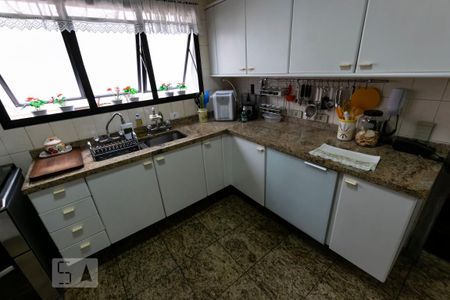 Apartamento à venda com 180m², 2 quartos e sem vagaCozinha