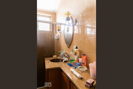 Casa à venda com 212m², 3 quartos e sem vagaBanheiro da Suíte