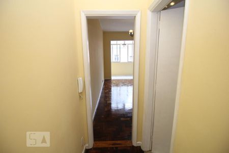 Corredor de apartamento para alugar com 2 quartos, 65m² em Glória, Rio de Janeiro