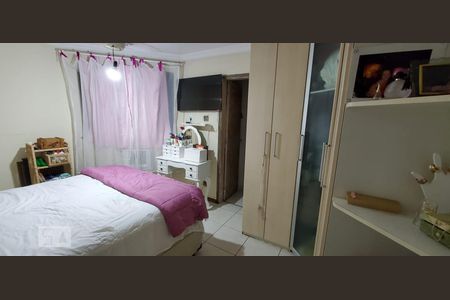 Apartamento à venda com 180m², 4 quartos e 2 vagas Apartamento à venda com 180m², 4 quartos e 2 vagasQuarto 2 - Suíte