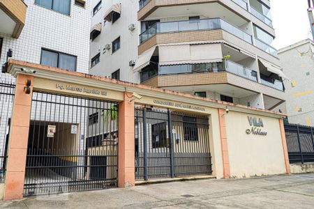 Apartamento à venda com 180m², 4 quartos e 2 vagas Apartamento à venda com 180m², 4 quartos e 2 vagasEntrada do Condomínio