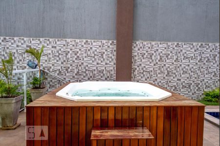 Studio para alugar com 34m², 1 quarto e 1 vaga Studio para alugar com 34m², 1 quarto e 1 vagaÁrea comum - Hidromassagem