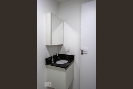 Studio para alugar com 34m², 1 quarto e 1 vaga Studio para alugar com 34m², 1 quarto e 1 vagaBanheiro