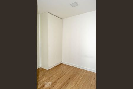 Studio para alugar com 34m², 1 quarto e 1 vaga Studio para alugar com 34m², 1 quarto e 1 vagaQuarto