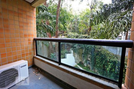 Varanda de apartamento à venda com 2 quartos, 61m² em Vila Andrade, São Paulo