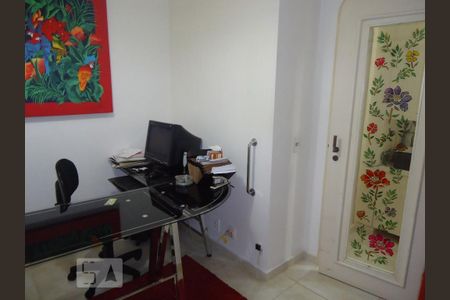 Apartamento à venda com 193m², 3 quartos e 3 vagasEscritório 2