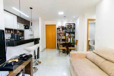 Apartamento para alugar com 55m², 2 quartos e 1 vaga Apartamento para alugar com 55m², 2 quartos e 1 vagaSala