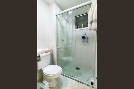 Apartamento para alugar com 55m², 2 quartos e 1 vaga Apartamento para alugar com 55m², 2 quartos e 1 vagaBanheiro 01