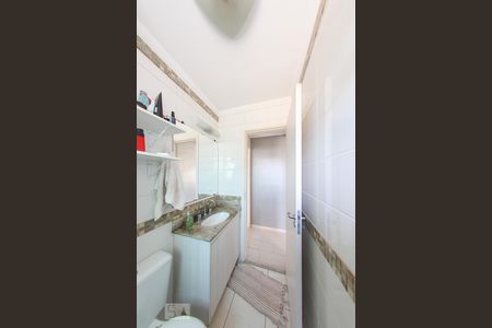 Banheiro de apartamento à venda com 1 quarto, 48m² em Chácara das Nações, Campinas