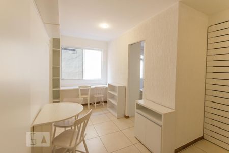 Sala de apartamento para alugar com 1 quarto, 28m² em Setor de Habitações Individuais Norte, Brasília