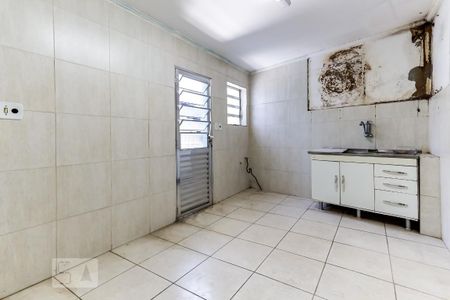 Casa à venda com 109m², 1 quarto e 2 vagas Casa à venda com 109m², 1 quarto e 2 vagasCozinha