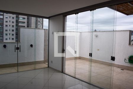 Apartamento à venda com 180m², 3 quartos e 3 vagasSala 2