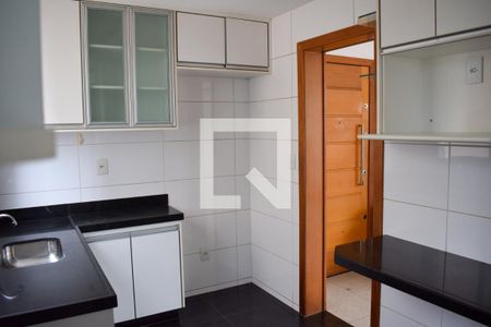 Apartamento à venda com 180m², 3 quartos e 3 vagasCozinha