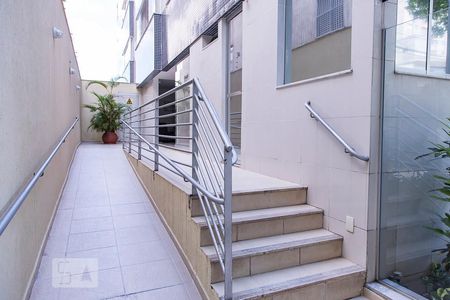 Apartamento à venda com 180m², 3 quartos e 3 vagasEntrada