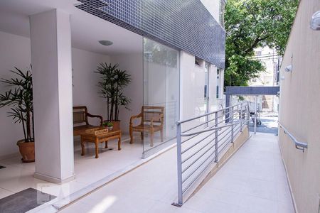 Apartamento à venda com 180m², 3 quartos e 3 vagasEntrada