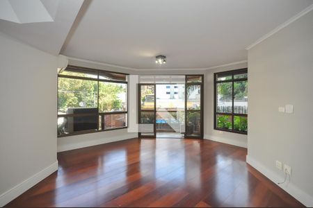 Sala de apartamento à venda com 3 quartos, 129m² em Real Parque, São Paulo