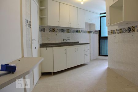 Apartamento para alugar com 139m², 4 quartos e 2 vagasCozinha