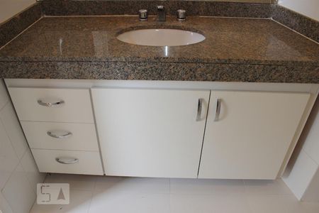 Apartamento para alugar com 139m², 4 quartos e 2 vagasBanheiro da Suíte
